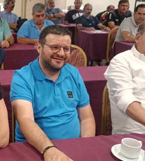 &Pi;ά&nu;&tau;&alpha; &kappa;&omicron;&nu;&tau;ά &sigma;&tau;&omicron; &tau;&omicron;&pi;&iota;&kappa;ό &pi;&omicron;&delta;ό&sigma;&phi;&alpha;&iota;&rho;&omicron;