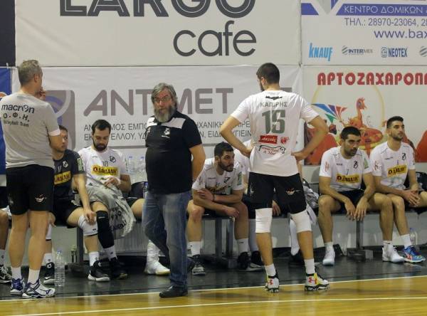 &Eta; &epsilon;&pi;ό&mu;&epsilon;&nu;&eta; &mu;έ&rho;&alpha; &sigma;&tau;&omicron; &beta;ό&lambda;&epsilon;&iota; &tau;&omicron;&upsilon; &Omicron;&Phi;&Eta;-&Tau;&iota; &lambda;έ&epsilon;&iota; &omicron; &Gamma;&iota;ά&nu;&nu;&eta;&sigmaf; &Delta;&alpha;&nu;&delta;ά&lambda;&eta;&sigmaf;