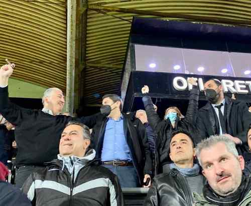 &Sigma;&tau;&omicron; &Gamma;&epsilon;&nu;&tau;ί &Kappa;&omicron;&upsilon;&lambda;έ &omicron; &Lambda;&epsilon;&upsilon;&tau;έ&rho;&eta;&sigmaf; &Alpha;&upsilon;&gamma;&epsilon;&nu;ά&kappa;&eta;&sigmaf;: "&Beta;ή&mu;&alpha;&tau;&alpha; &pi;&rho;&omicron;ό&delta;&omicron;&upsilon; &omicron; &Omicron;&Phi;&Eta;"