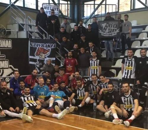 &Sigma;&pi;&omicron;&upsilon;&delta;&alpha;ί&alpha; &sigma;&tau;&iota;&gamma;&mu;ή: &Omicron;&Phi;&Eta; &kappa;&alpha;&iota; &Pi;&alpha;&nu;&iota;ώ&nu;&iota;&omicron;&sigmaf; &mu;&alpha;&zeta;ί &gamma;&iota;&alpha; &tau;&eta; &Rho;&epsilon;&nu;ά&tau;&alpha;!