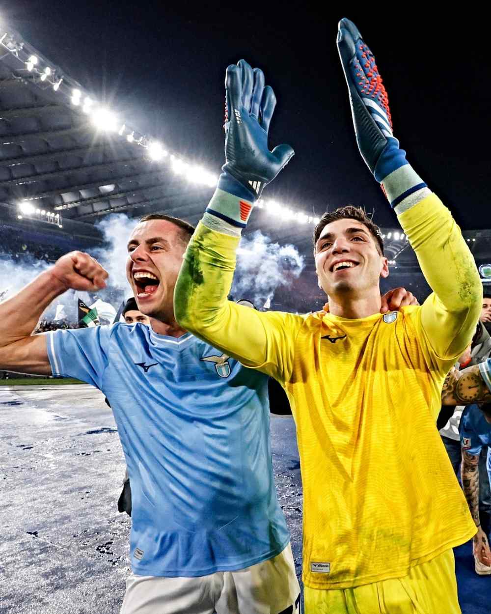 Grazie Lazio, Grazie Mandas, &alpha;&lambda;&lambda;ά &kappa;&alpha;&iota; Grazie &Omicron;&Phi;&Eta;!