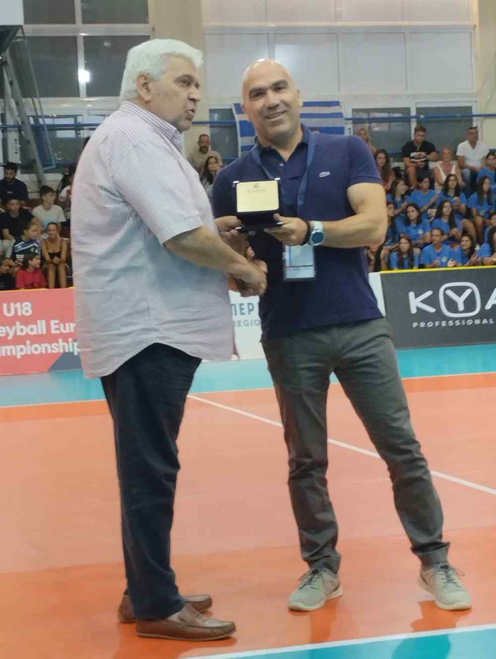 &Tau;&omicron;&nu; &tau;ί&mu;&eta;&sigma;&epsilon; &gamma;&iota;&alpha; &tau;&eta;&nu; &sigma;&upsilon;&mu;&beta;&omicron;&lambda;ή &tau;&omicron;&upsilon; &sigma;&tau;&omicron; &epsilon;&upsilon;&rho;&omega;&beta;ό&lambda;&epsilon;ϊ &kappa;&omicron;&rho;&iota;&tau;&sigma;&iota;ώ&nu; U18