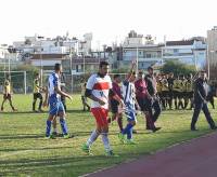 &Gamma;' &Epsilon;&theta;&nu;&iota;&kappa;ή: E&pi;&epsilon;&iota;&sigma;ό&delta;&iota;&alpha; &kappa;&alpha;&iota; &pi;&alpha;&iota;&chi;&nu;ί&delta;&iota;&alpha;-&theta;&rho;ί&lambda;&epsilon;&rho;!