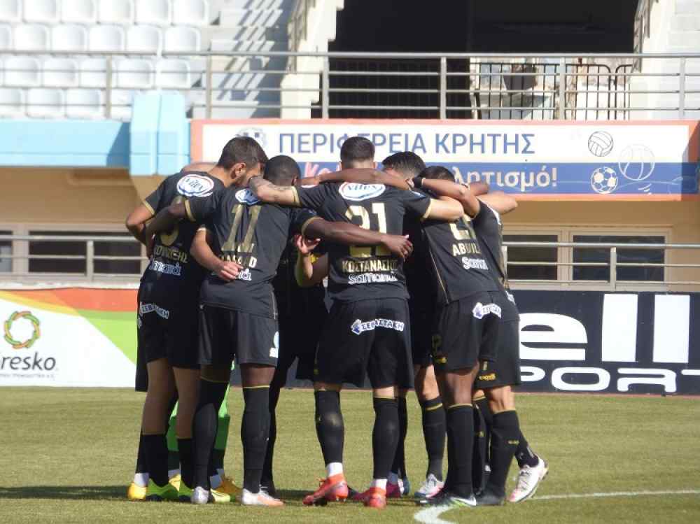 To 4-3-3 &tau;&omicron;&upsilon; &Epsilon;&rho;&gamma;&omicron;&tau;έ&lambda;&eta; &kappa;ό&nu;&tau;&rho;&alpha; &sigma;&tau;&eta;&nu; &Pi;&alpha;&nu;&alpha;&chi;&alpha;&iota;&kappa;ή