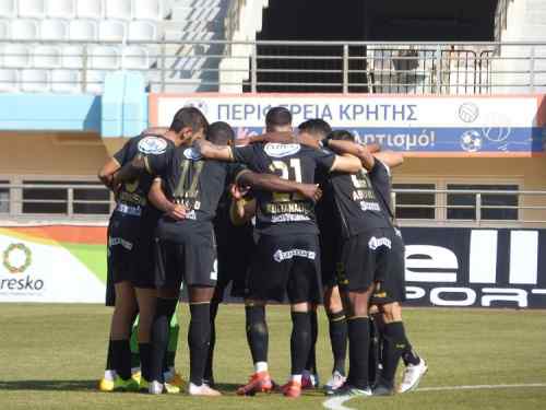 To 4-3-3 &tau;&omicron;&upsilon; &Epsilon;&rho;&gamma;&omicron;&tau;έ&lambda;&eta; &kappa;ό&nu;&tau;&rho;&alpha; &sigma;&tau;&eta;&nu; &Pi;&alpha;&nu;&alpha;&chi;&alpha;&iota;&kappa;ή