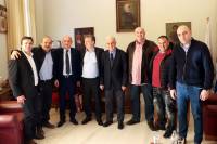 &Tau;&omicron; &Pi;&alpha;&gamma;&kappa;&rho;ή&tau;&iota;&omicron; έ&delta;&rho;&alpha; &tau;&eta;&sigmaf; &Epsilon;&theta;&nu;&iota;&kappa;ή&sigmaf; &gamma;&iota;&alpha; &tau;&alpha; &epsilon;&pi;ό&mu;&epsilon;&nu;&alpha; 4 &chi;&rho;ό&nu;&iota;&alpha;