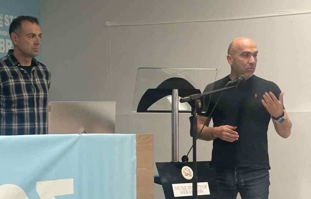 &Sigma;&tau;&eta;&nu; &epsilon;&kappa;&delta;ή&lambda;&omega;&sigma;&eta; &beta;&rho;&alpha;&beta;&epsilon;ύ&sigma;&epsilon;&omega;&nu; &tau;&omicron;&upsilon; "&Pi;ή&gamma;&alpha;&sigma;&omicron;&upsilon;" &omicron; &pi;&rho;ό&epsilon;&delta;&rho;&omicron;&sigmaf; &tau;&omicron;&upsilon; &Epsilon;&Alpha;&Kappa;&Eta; &Mu;έ&nu;&alpha;&delta;&rho;&omicron;&sigmaf; &Pi;&alpha;&nu;&tau;&epsilon;&lambda;&lambda;ί&delta;&eta;&sigmaf;