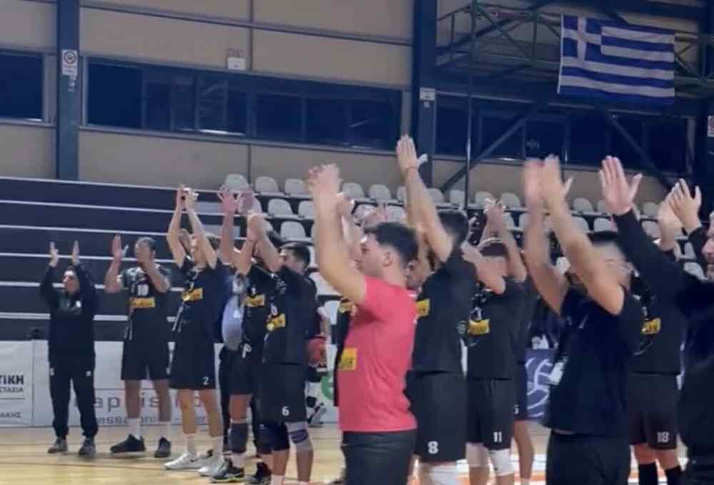 &Pi;ά&rho;&tau;&iota; &pi;&alpha;&iota;&kappa;&tau;ώ&nu; &kappa;&alpha;&iota; &phi;&iota;&lambda;ά&theta;&lambda;&omega;&nu; &sigma;&tau;&omicron; &Beta;&Alpha;&Kappa;  (VIDEO)
