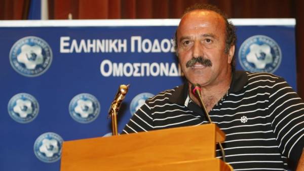 &Epsilon;&pi;ί&theta;&epsilon;&sigma;&eta; &sigma;&tau;&alpha; Golden Boys &tau;&eta;&sigmaf; &Epsilon;&Pi;&Omicron;