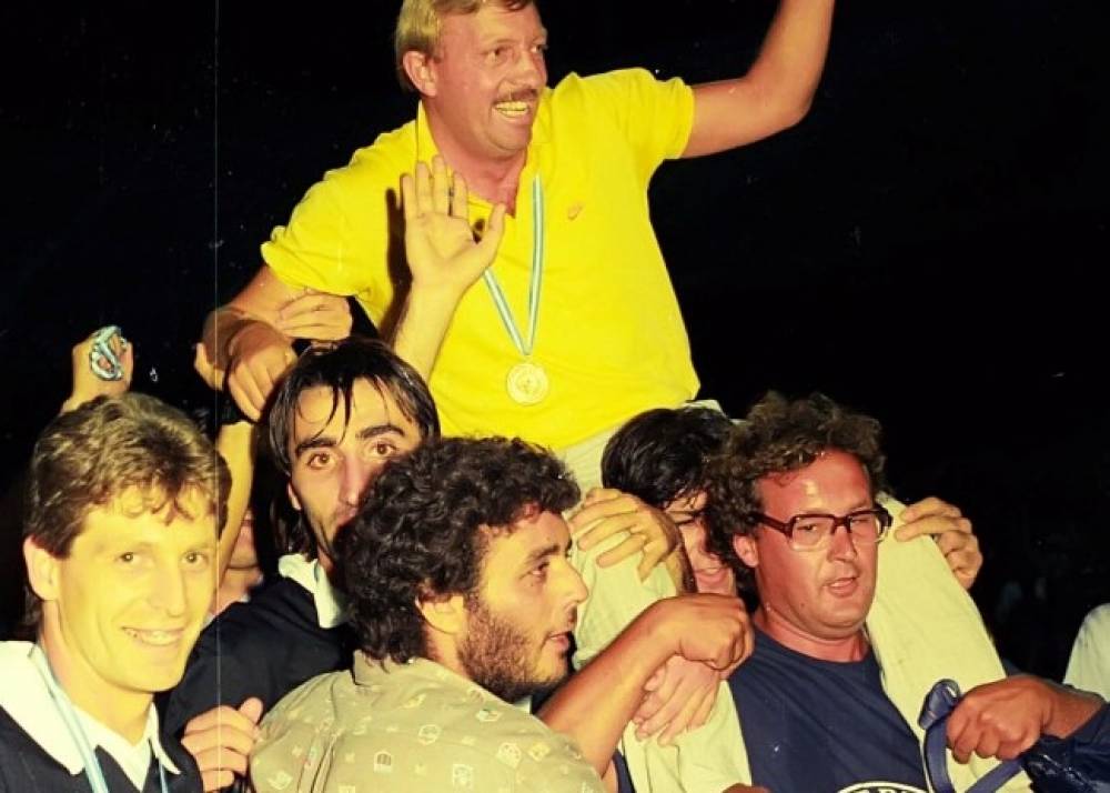 &Epsilon;&tau;&sigma;&iota; &theta;έ&lambda;&omega; &nu;&alpha; &theta;&upsilon;&mu;ά&mu;&alpha;&iota; &tau;&omicron;&nu; &Omicron;&lambda;&lambda;&alpha;&nu;&delta;ό!