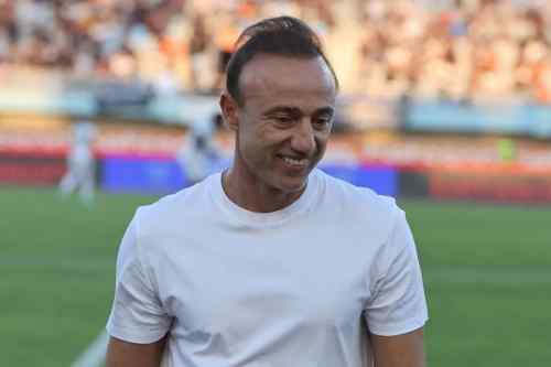 &Alpha;&rho;&eta;&sigmaf;-&Omicron;&Phi;&Eta;: To 3-4-3 &tau;&omicron;&upsilon; Kό&nu;&tau;&eta;